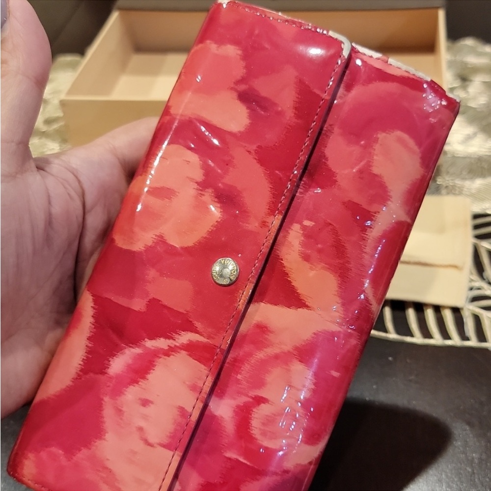 🌹🌸🌹 SOLD‼️‼️GORGEOUS LV FLORAL VERNIS Sarah Wallet. So Good. 🌹🌸🌹 - Picture 1 of 7
